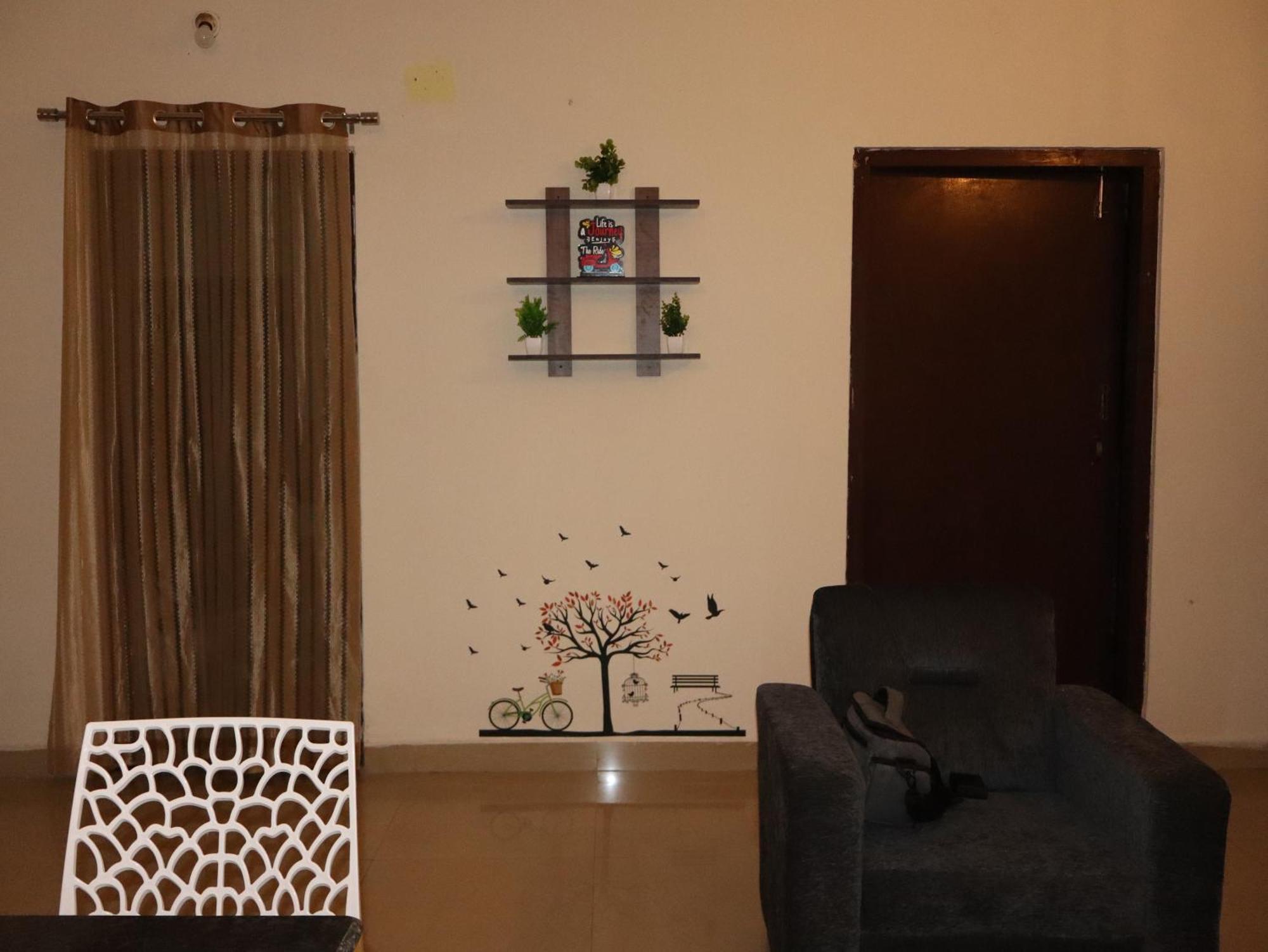 Nomad'S Nest Backpackers Hostel Guwahati Dış mekan fotoğraf