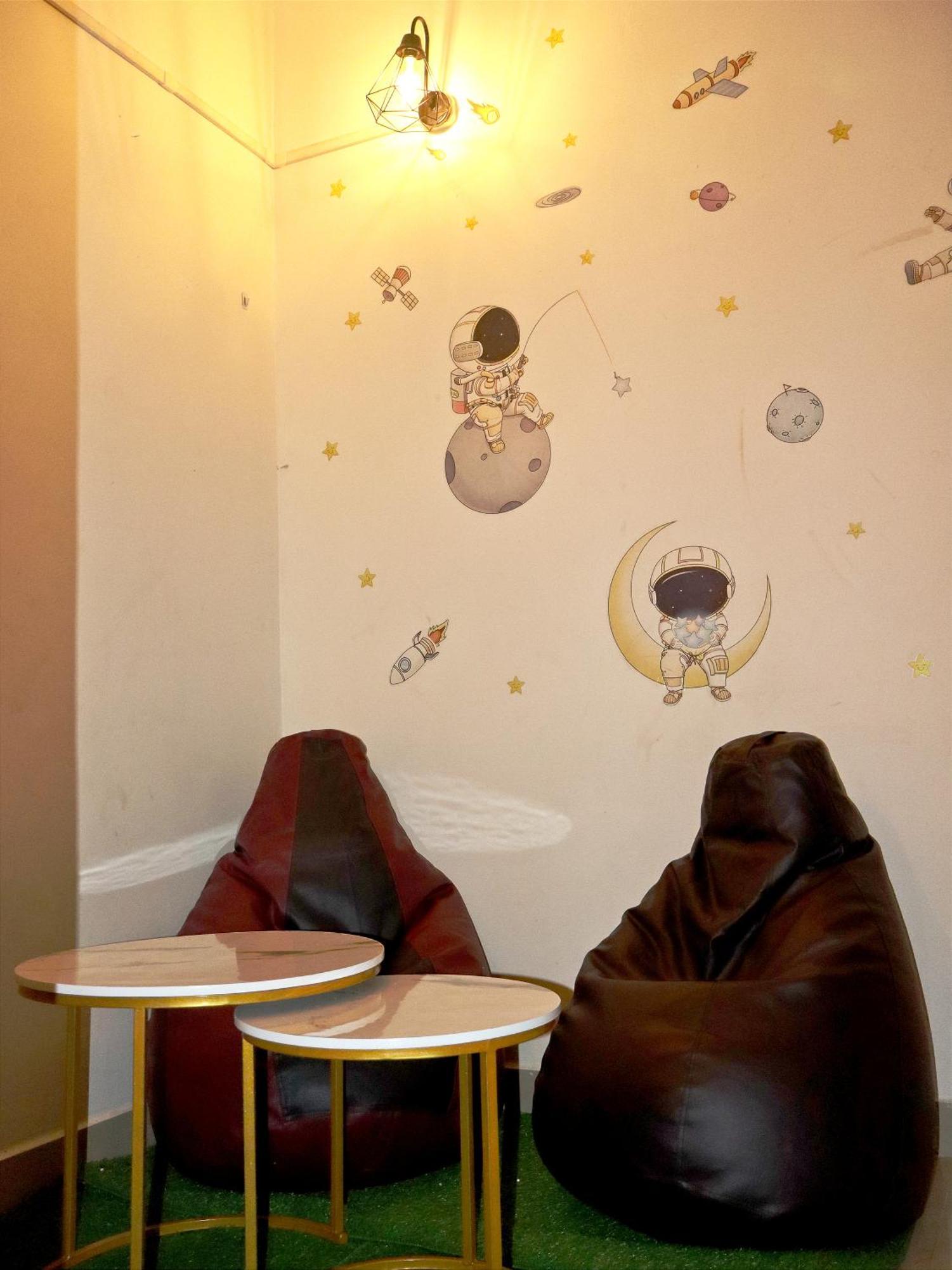 Nomad'S Nest Backpackers Hostel Guwahati Dış mekan fotoğraf
