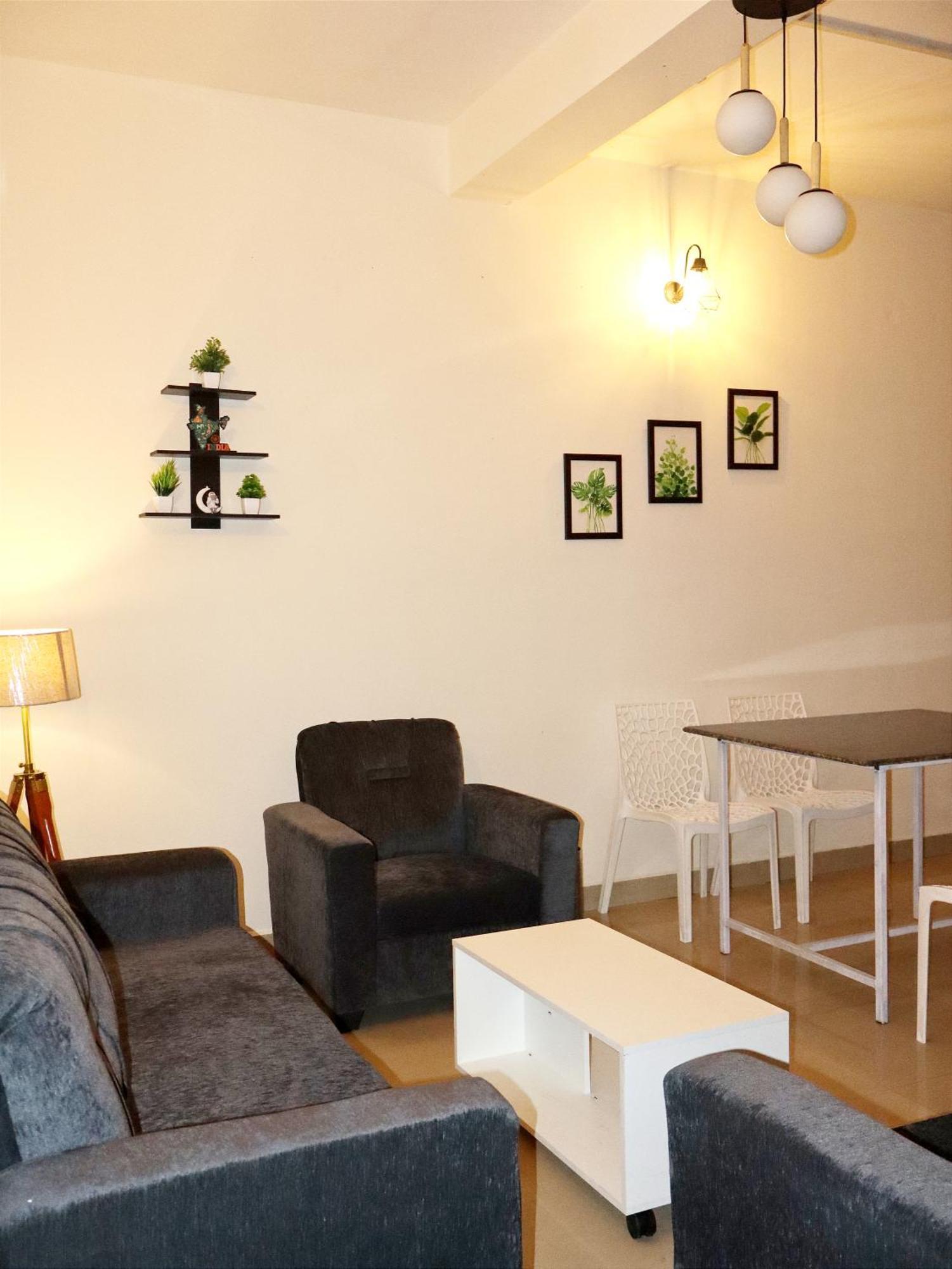 Nomad'S Nest Backpackers Hostel Guwahati Dış mekan fotoğraf